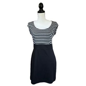 BeBop Black & Gray Stripe Short Sleeve Mini Dress Retro Casual Beetlejuice Large